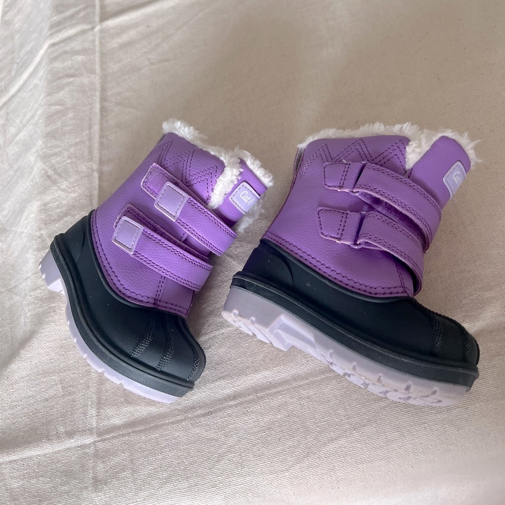❄️Cat & Jack Purple Snow Boots Sz 5 ❄️